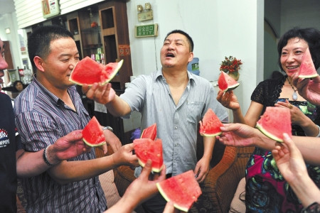 15次"高考最牛钉子户":我和范进并没有可比性(图)