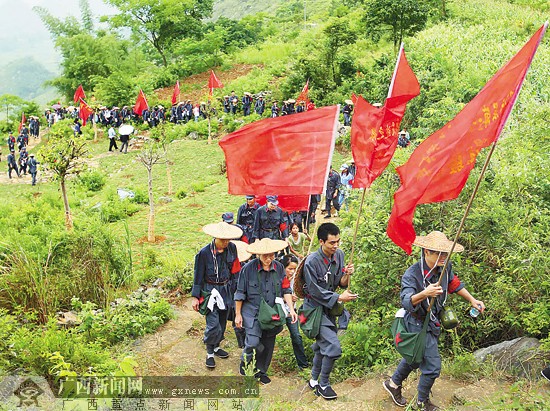 广西百万青少年“重走小平路”红色体验活动启动